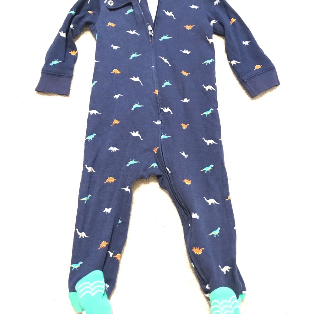 Carter’s sleep n play lot